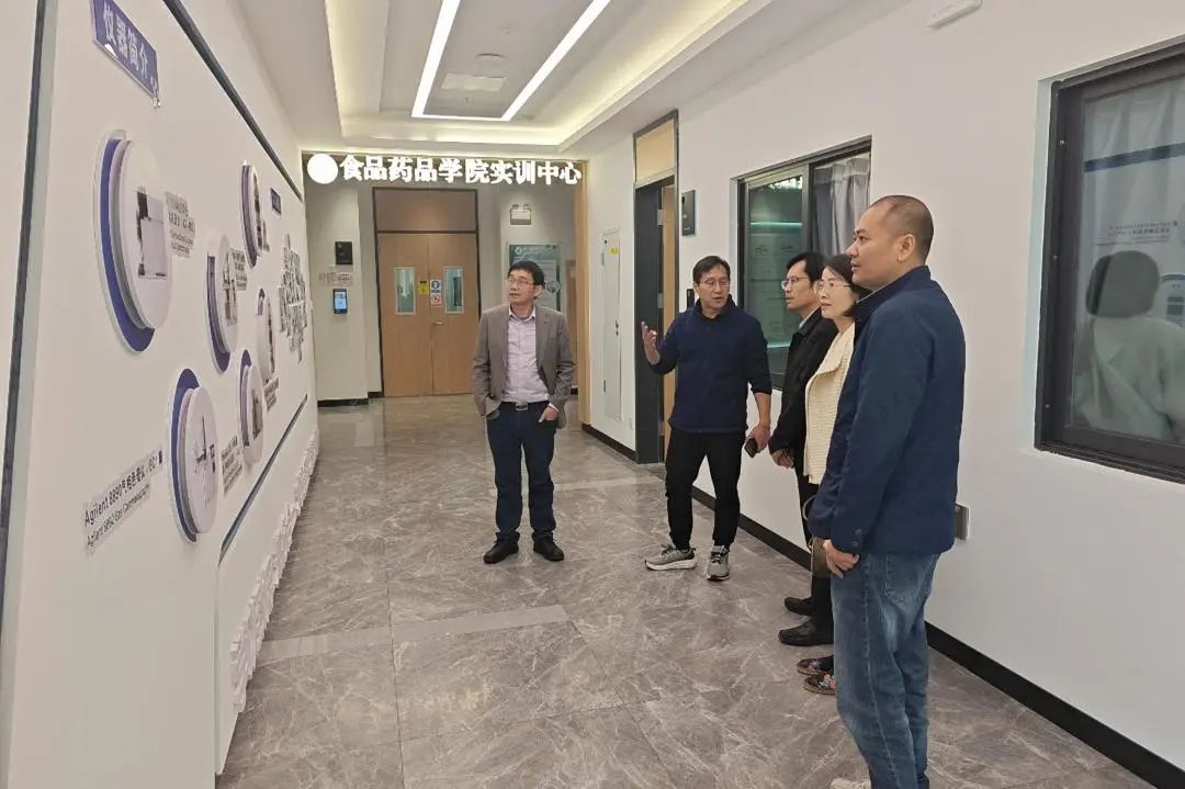 1736912884859882.jpg 2490b335a297f5119ec880cf5f4ebb5b.jpg